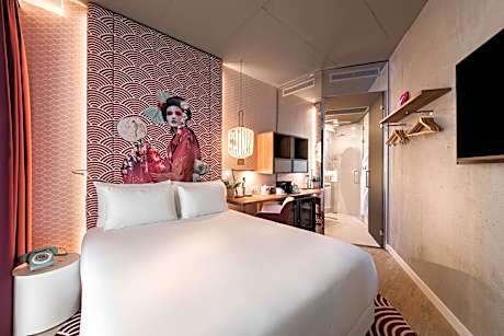 Nhow Single Room with view (1 adult)