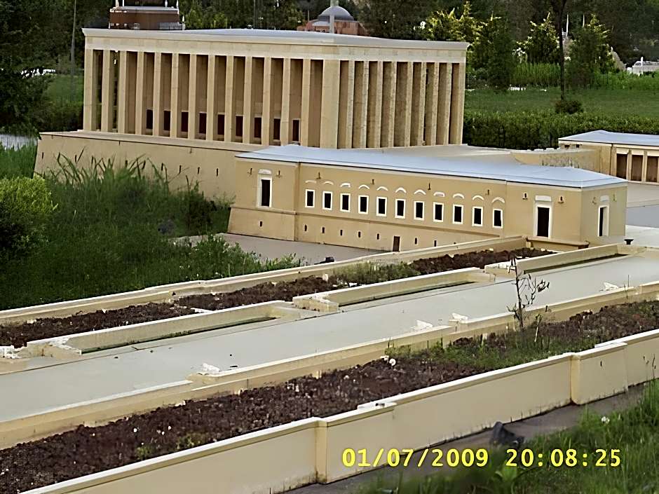 Behram Hotel