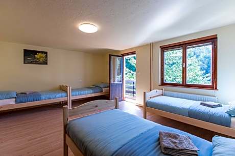 Quadruple Room with Shared Bathroom