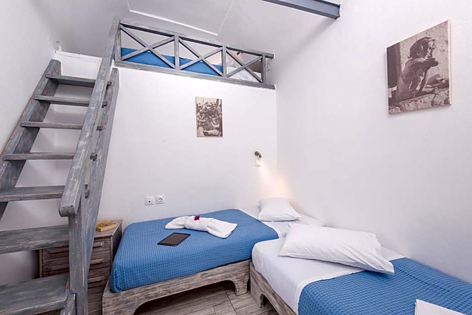 Maryloujohn Villas Oia