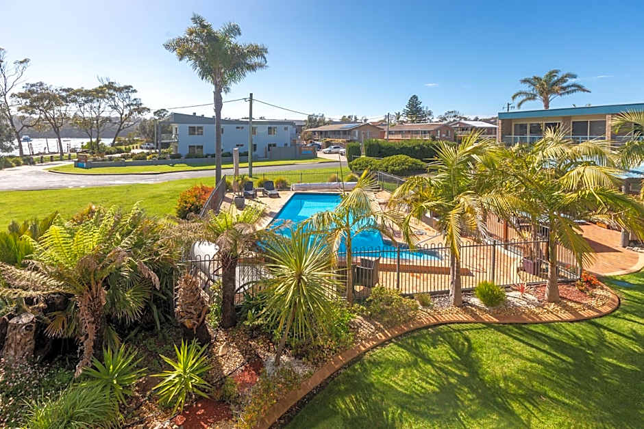 The Retreat Lakeside Merimbula