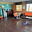 Super 8 by Wyndham Tulsa