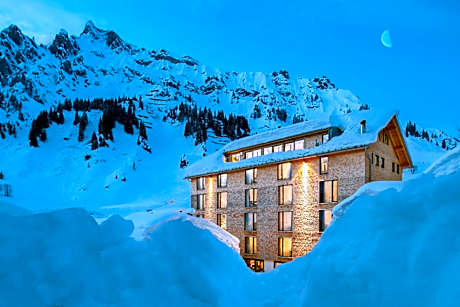 Mondschein Hotel & Chalet Ski-In Ski-Out Luxus am Arlberg