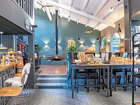 ibis Macon Sud Crêches