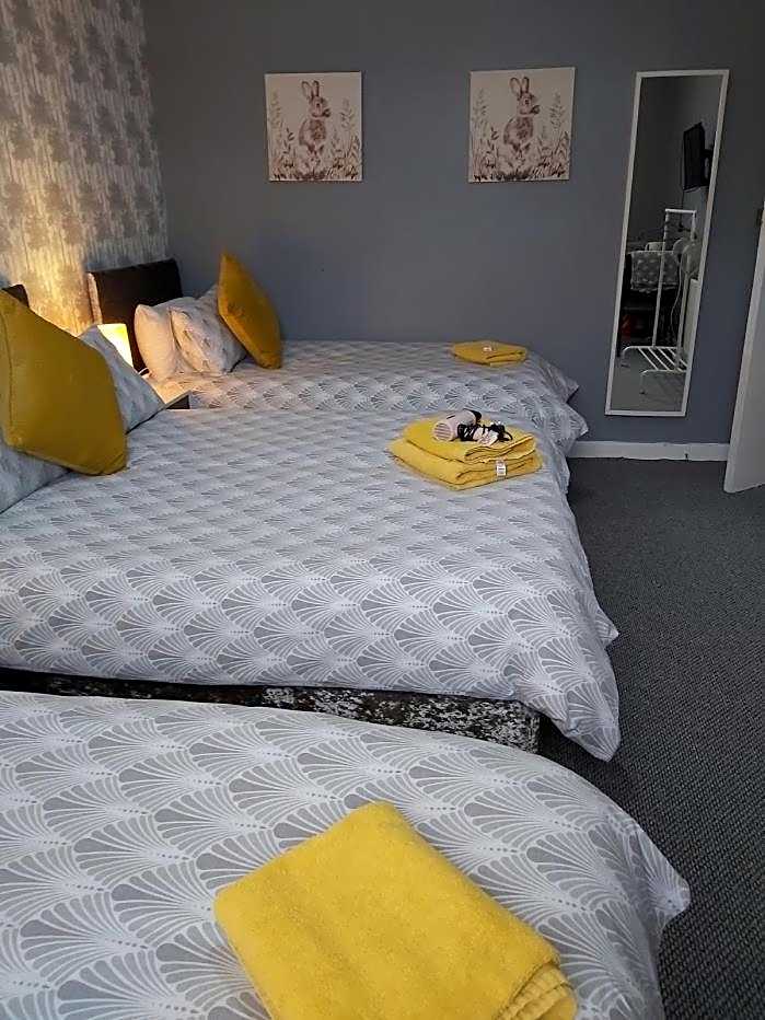 The Vale Apart Hotel