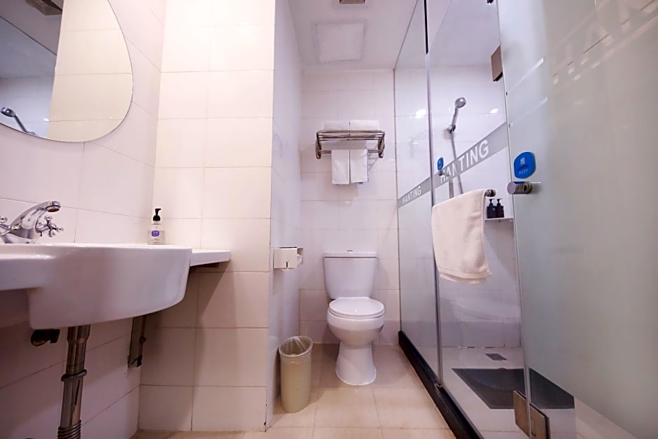 Hanting Hotel Guangzhou Gangding Metro Station