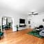 Beverly Hills Stylish & Central 1 BR Apt + Parking