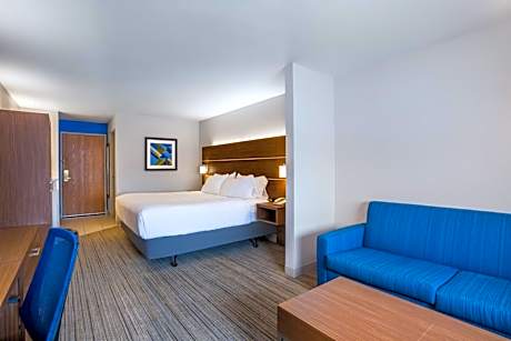 Standard King Room with Sofa Bed