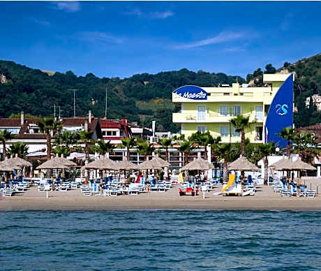 Hotel La Maestra