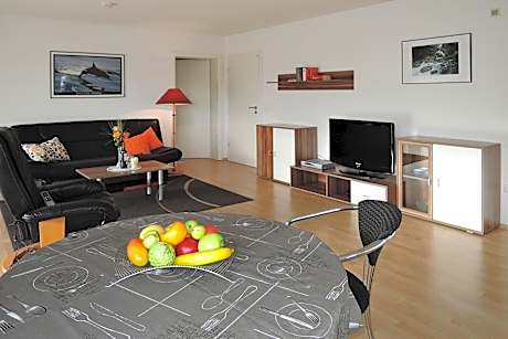 Bright apartment with garden