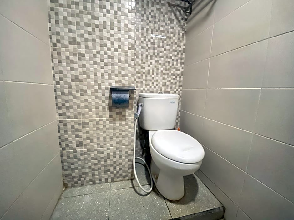 Penginapan Star Ambon Mitra RedDoorz