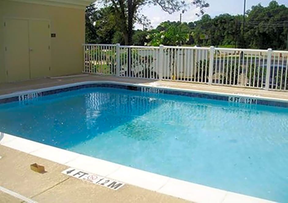 Comfort Inn & Suites Dothan East