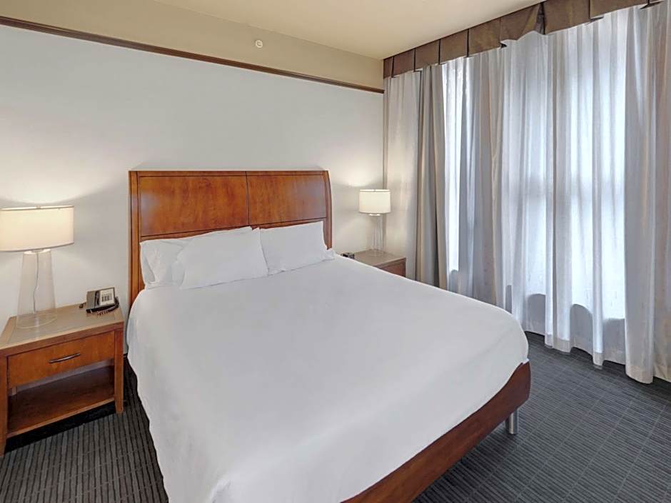 Hilton Garden Inn Milwaukee Downtown