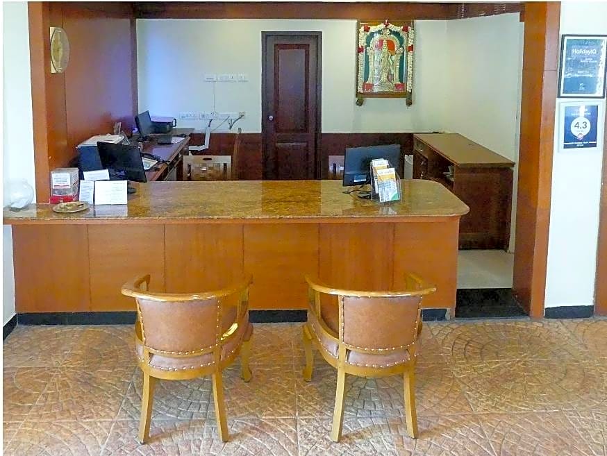 Meenakshi's Sunshine Hotel