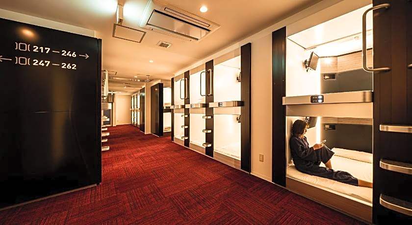 Capsule Plus Yokohama Sauna & Capsule