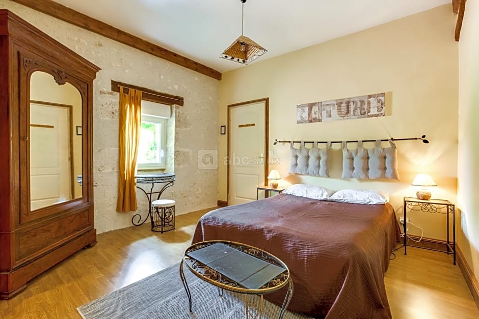 La Ferme de l'isle et sa Roulotte