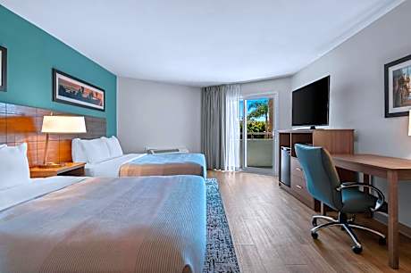 Queen Room with Two Queen Beds - Non-Smoking