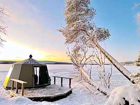 Skyfire Village Igloos