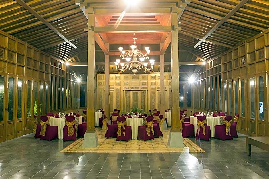 Burza Hotel Yogyakarta