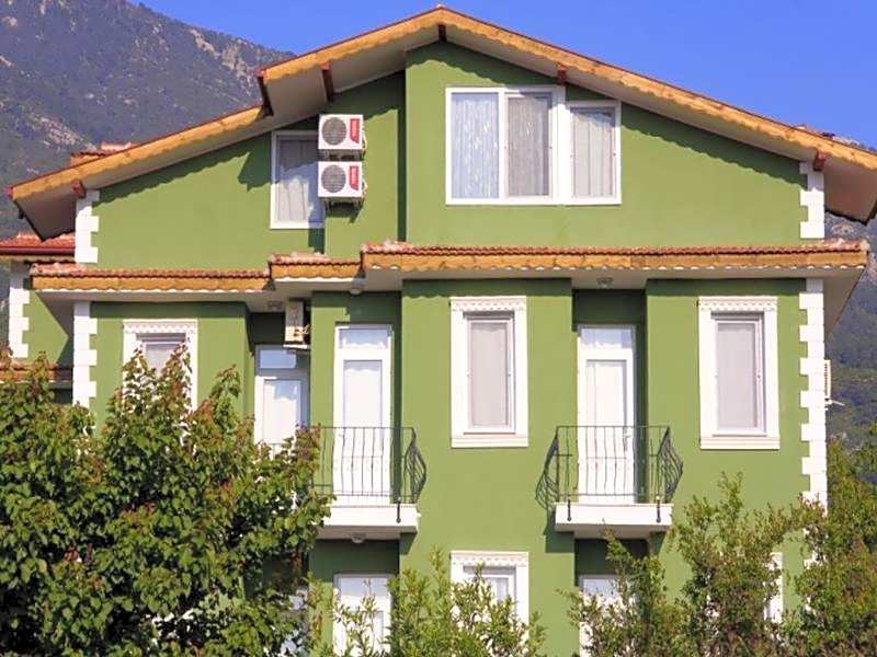 The Green Valley Hotel