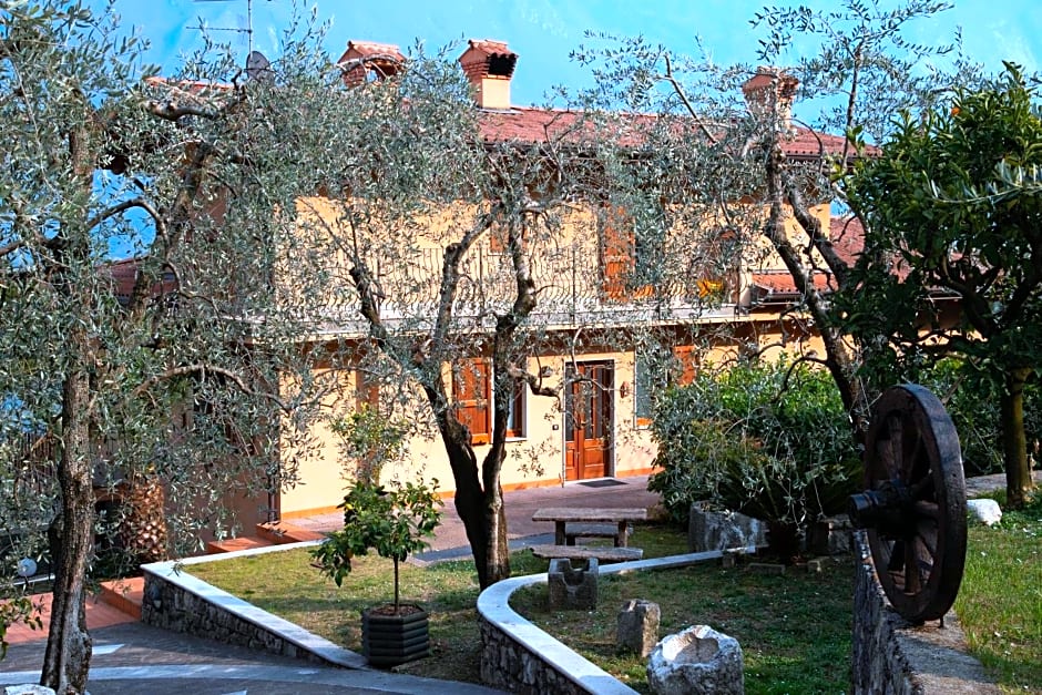 Guesthouse "Villa Tamas"