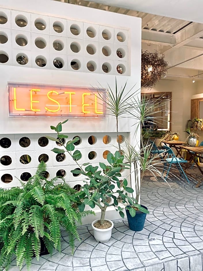 LESTEL NAHA
