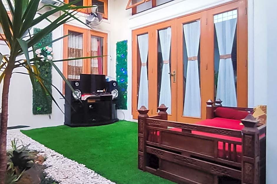 RedDoorz Syariah @ Chilla Guest House Padang