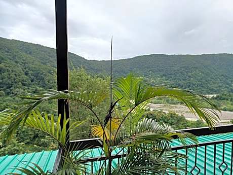 SAALVAN RESORT