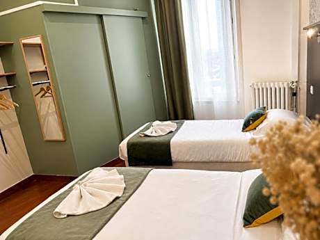 Standard Twin Room