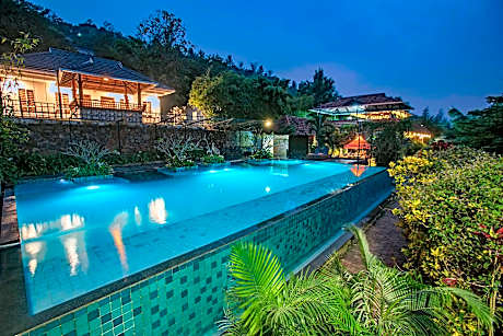 Oxy Valley Resort