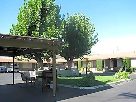 El Rancho Motel