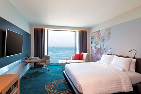 Deluxe Room, Sea View - 1 King Bed