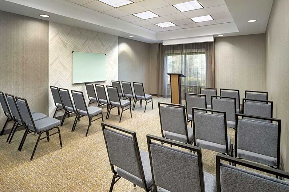 SpringHill Suites by Marriott Newark International Airport