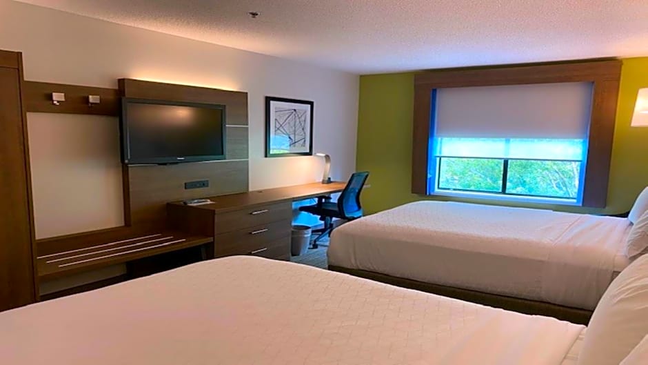 Holiday Inn Express Hotel & Suites Reidsville
