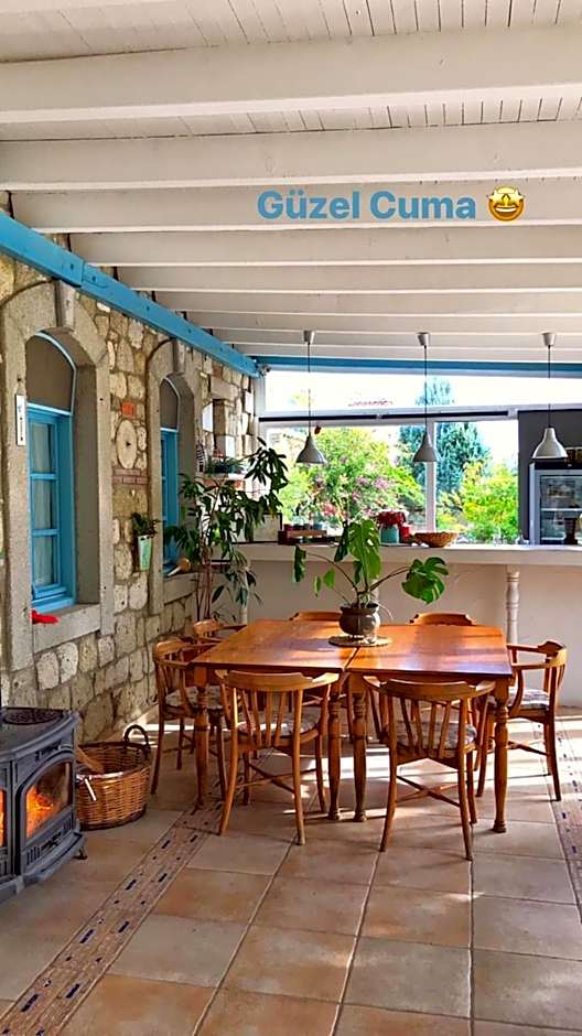 Alacati Zeytin Konak Hotel
