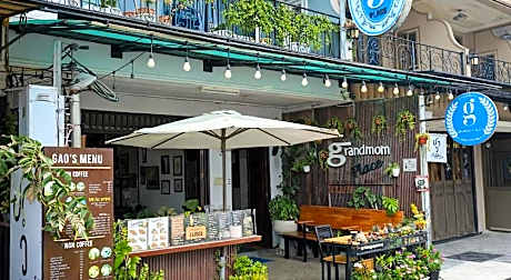 Grandmom Place