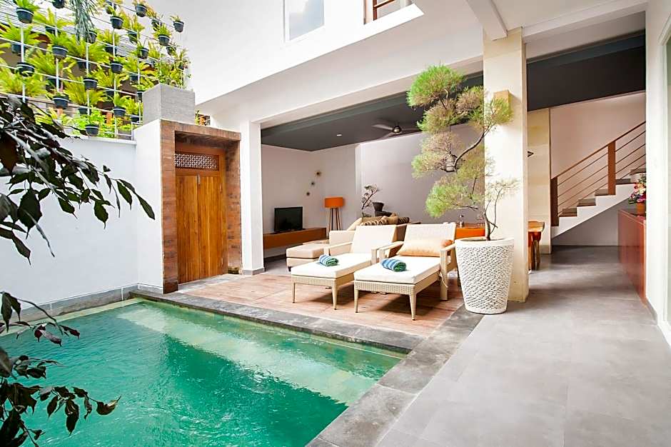 Apple Villa and Studio Seminyak