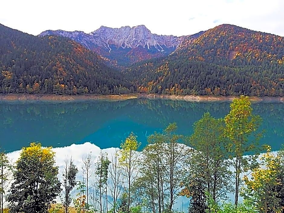 Chalet-Hôtel Borgo Eibn Mountain Lodge, The Originals Relais