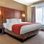 Comfort Suites