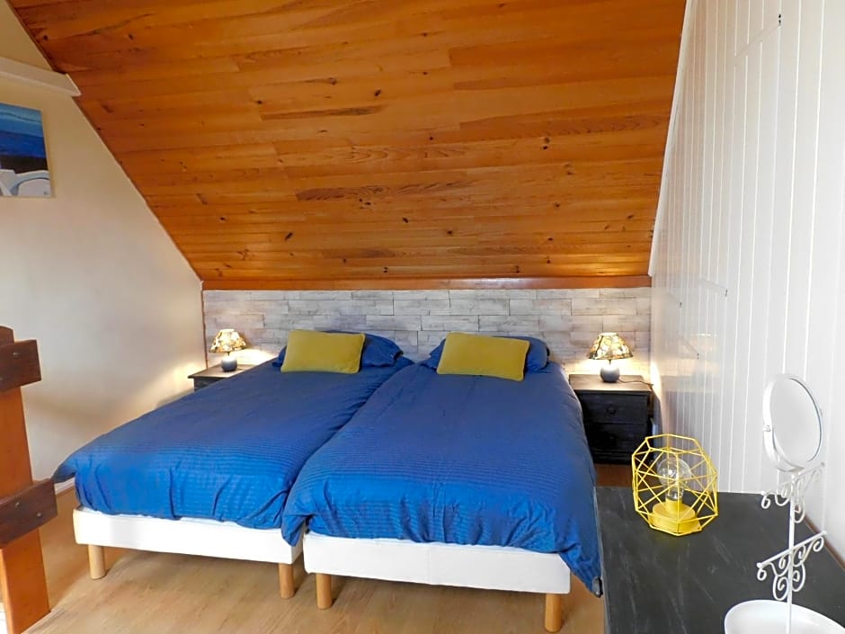 Gîte le nieudegat chambre et table d'hôte piscine climatisation proche de Sarlat au coeur de la nature