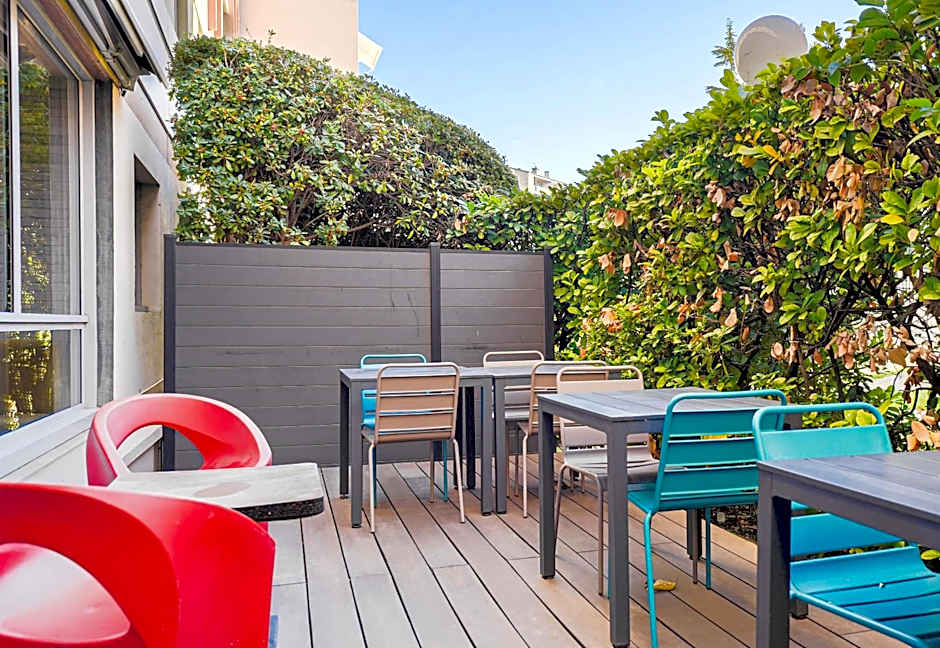 B&B HOTEL Marseille Prado Parc des Expositions