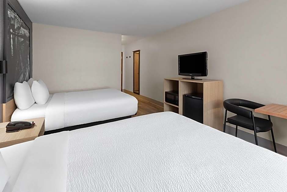 Super 8 by Wyndham Quebec City