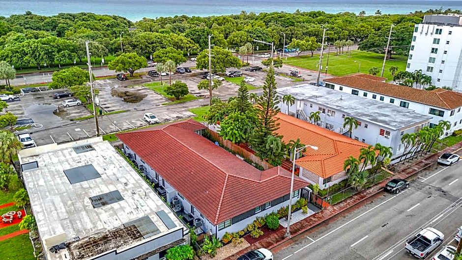 Los Patios Home Suites