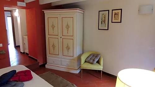Borgo di Codeglia - Country Rooms