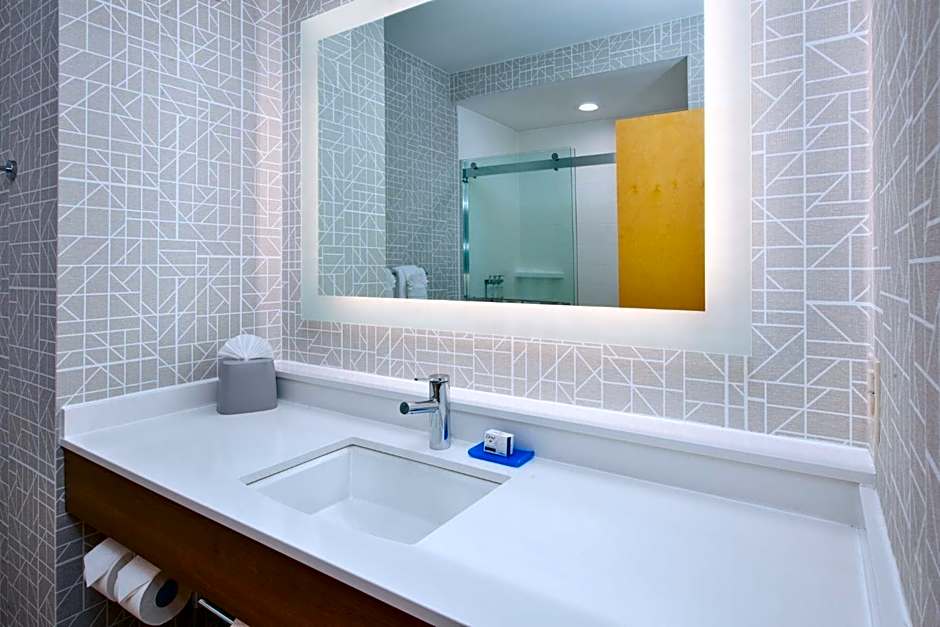 Holiday Inn Express & Suites Absecon-Atlantic City Area By IHG