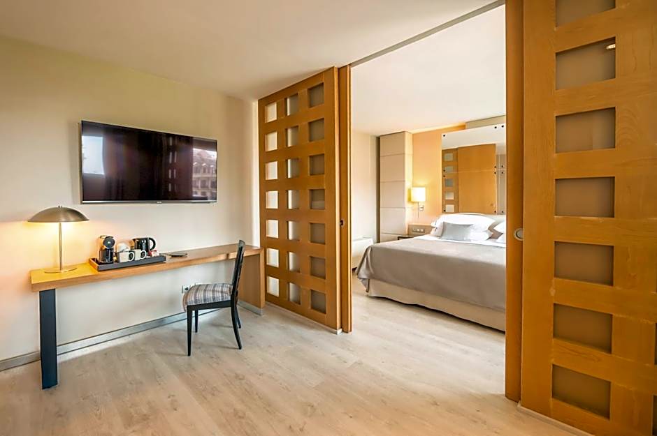 Photo 1 of 4 of Junior Suite
