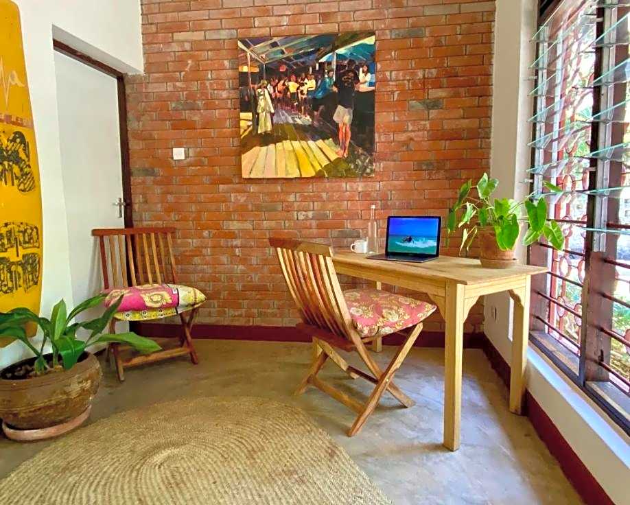 Salty's Kitesurf Village