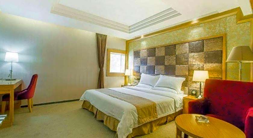 Zhongshan Louis Hotel