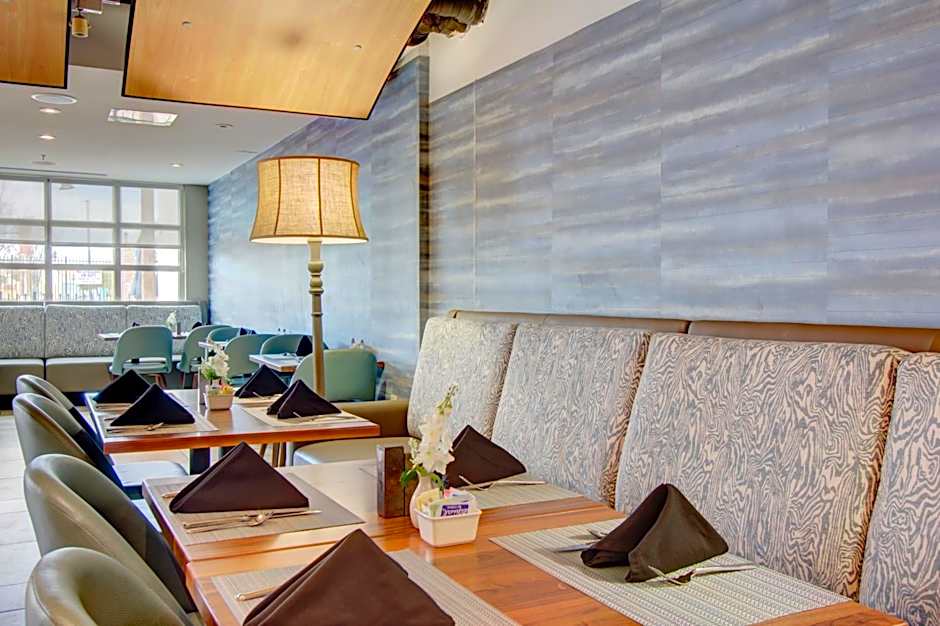 Crowne Plaza Charleston By IHG