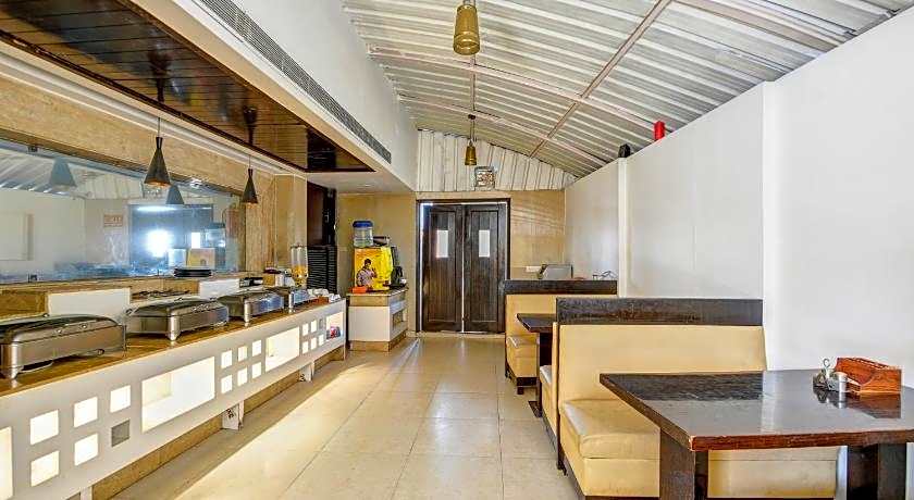 Chanchal Deluxe Hotel